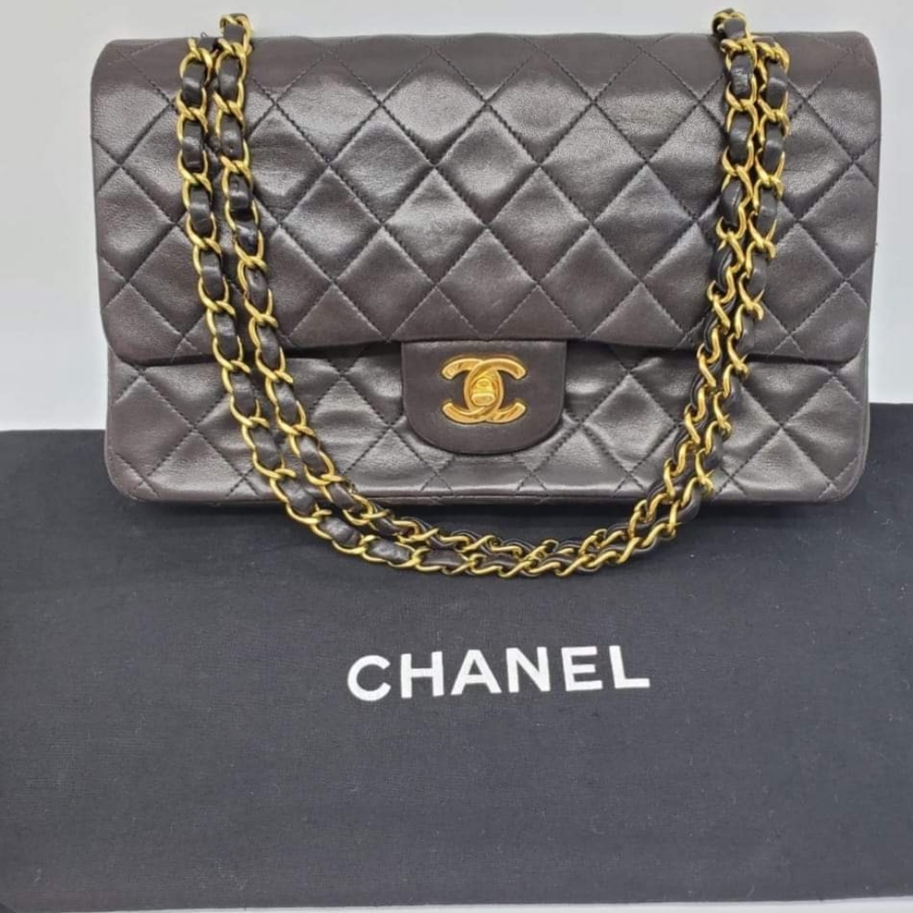 Chanel double flap Medium in lambskin